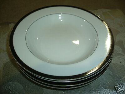 Mikasa TRAFALGAR Ivory China 3 Cereal Salad Bowls M2004  