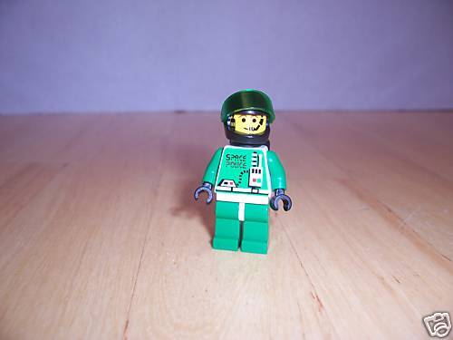 LEGO   SPACE POLICE minifig (#6897)  